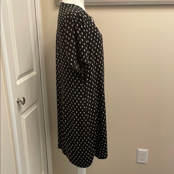 Old Navy Black and White Midi Dress with Plunge Neckline Large EUC - Picture 3 of 12